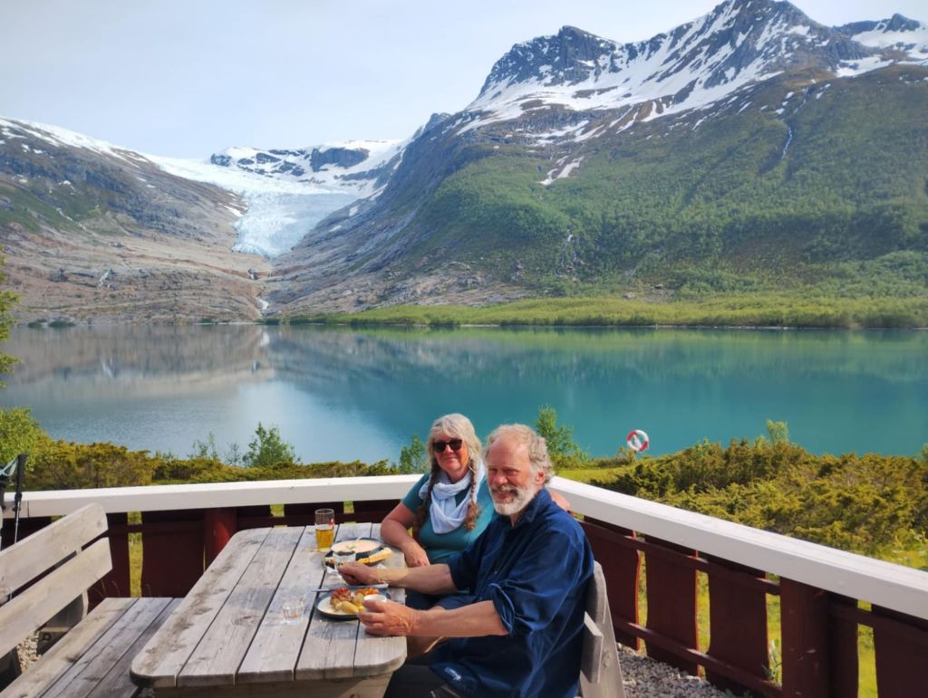 messenger_creation_2d0e190a-bf1f-4744-b58e-3d787e6e641c8680009814807849375